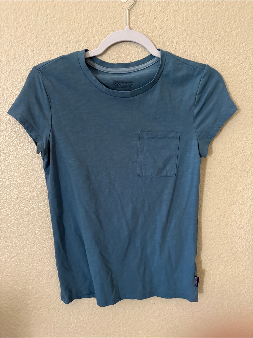 Patagonia Women’s Mainstay Pocket Tee- Blue XS
